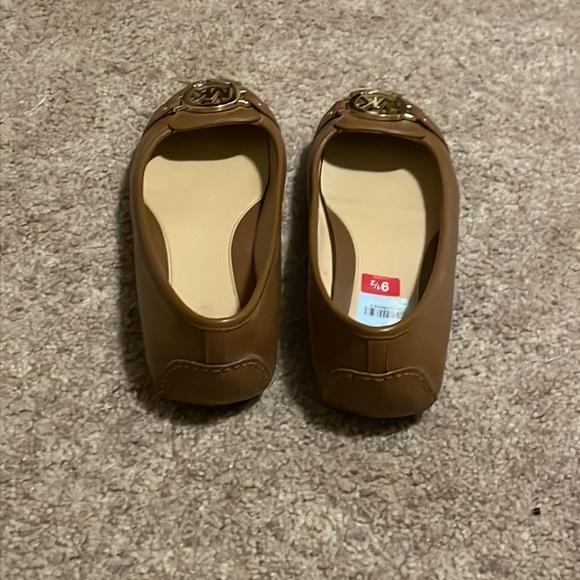 Michael Kors Leather Flats - Picture 5 of 5